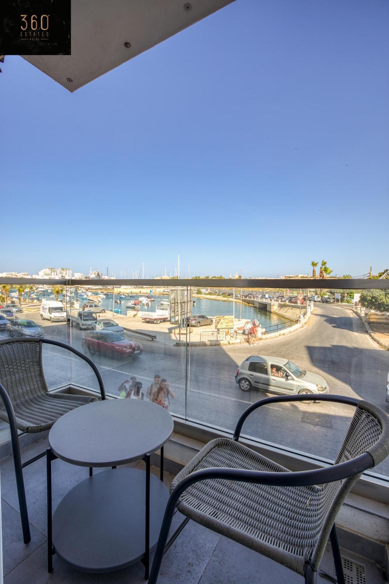 Gzira'S Seashore Stayaway Close To Manuel Island Exterior photo