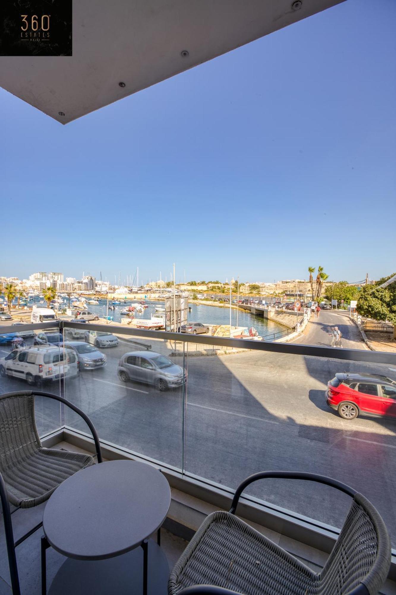 Gzira'S Seashore Stayaway Close To Manuel Island Exterior photo